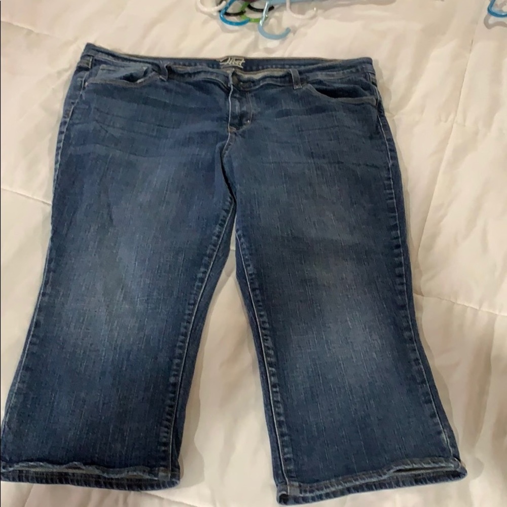 Capri jeans